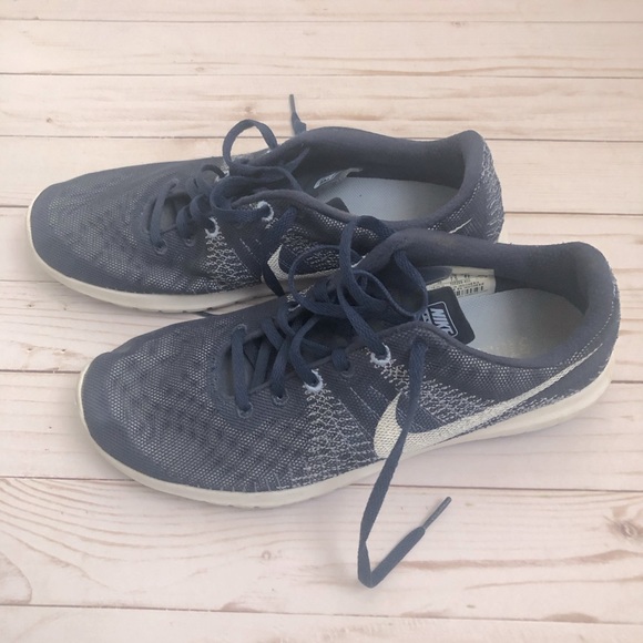 womens tennis shoes under $40